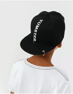 Чорна кепка з кільцем YA19 Чорна кепка з кільцем YA19