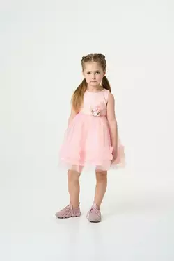 Рожева ошатна сукня з трояндами на поясі та градієнтом YJ.21.30.009 Рожева ошатна сукня з трояндами на поясі та градієнтом YJ.21.30.009