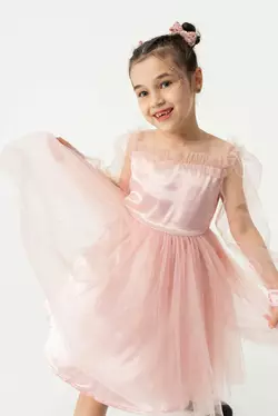 Ошатна сукня з пишною спідницею та паєточним бантом Пудра YI.21.30.009 Ошатна сукня з пишною спідницею та паєточним бантом Пудра YI.21.30.009