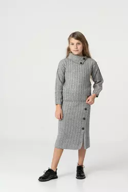 В'язаний костюм сірого кольору зі спідницею YN.22.25.026 В'язаний костюм сірого кольору зі спідницею YN.22.25.026