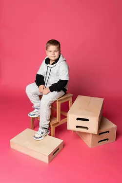 Спортивний костюм сіро-чорний оверсайз YI.02.09.002-YI.02.24.003 Спортивний костюм сіро-чорний оверсайз YI.02.09.002-YI.02.24.003