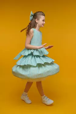 Сукня в тонку смужку + бант для волосся м'ятного кольору YT.22.30.002 Сукня в тонку смужку + бант для волосся м'ятного кольору YT.22.30.002