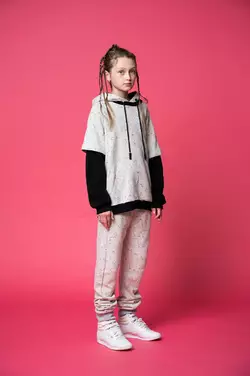 Спортивні брюки сірого кольору YI.02.24.003 Спортивні брюки сірого кольору YI.02.24.003