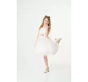 Біла ошатна сукня з трояндами на поясі та градієнтом YJ.21.30.010 Біла ошатна сукня з трояндами на поясі та градієнтом YJ.21.30.010