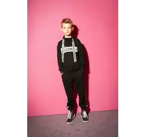 Світшот чорний з тасьмою і принтом YUMSTER для хлопчиків YC.02.09.033 Світшот чорний з тасьмою і принтом YUMSTER для хлопчиків YC.02.09.033