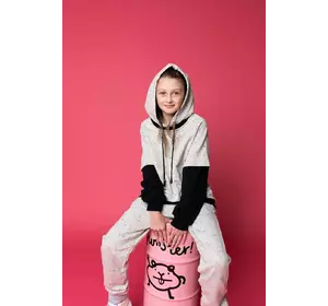 Сірий худі з чорними рукавами YI.02.09.002 Сірий худі з чорними рукавами YI.02.09.002